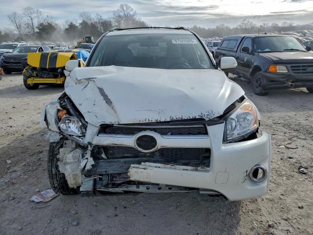 Toyota RAV4 Limited Image 4