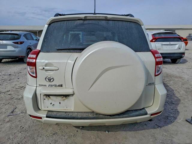 Toyota RAV4 Limited Image 9