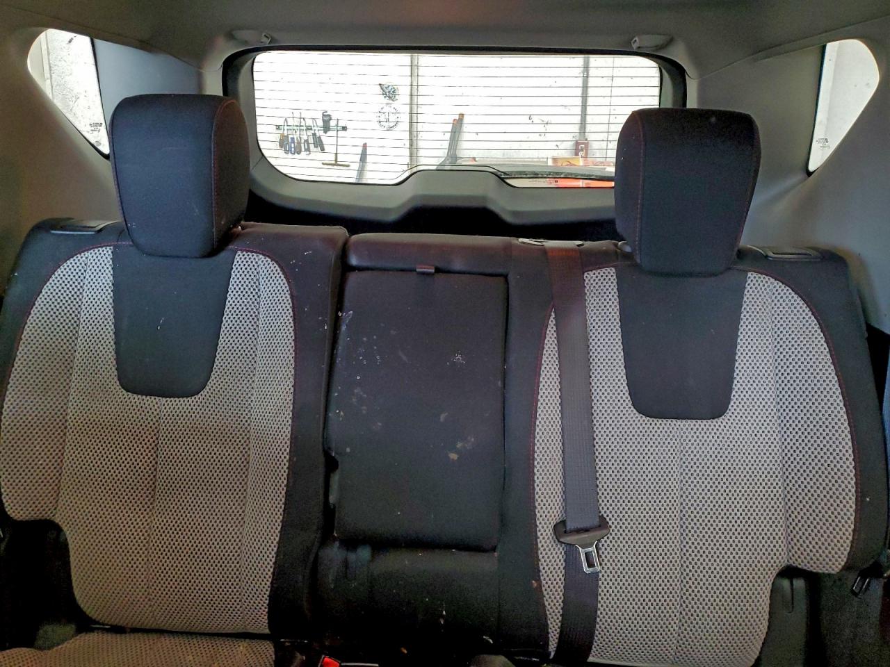 Chevrolet Equinox Ls Image 3