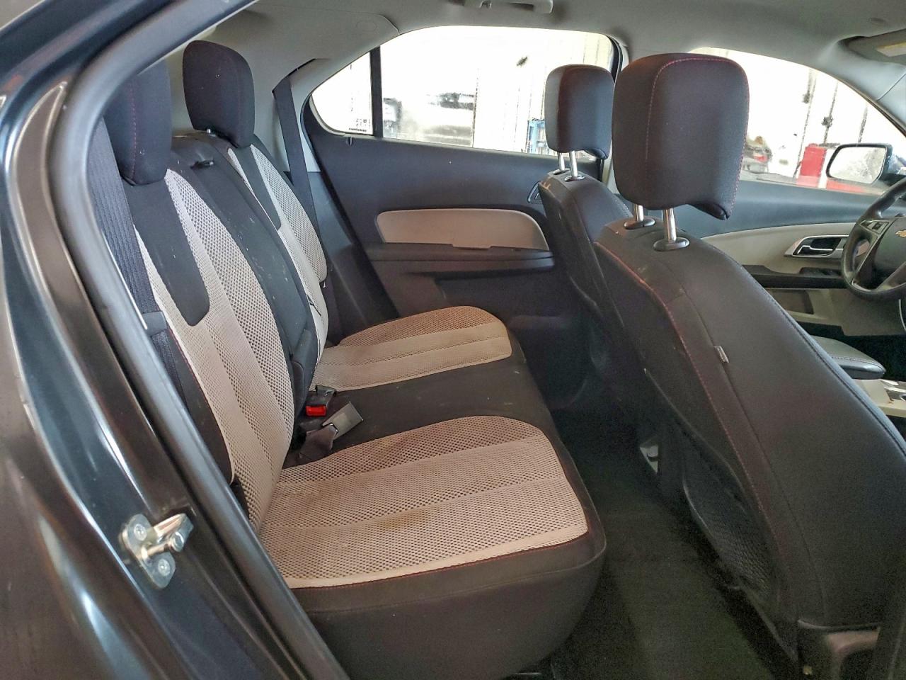 Chevrolet Equinox Ls Image 12