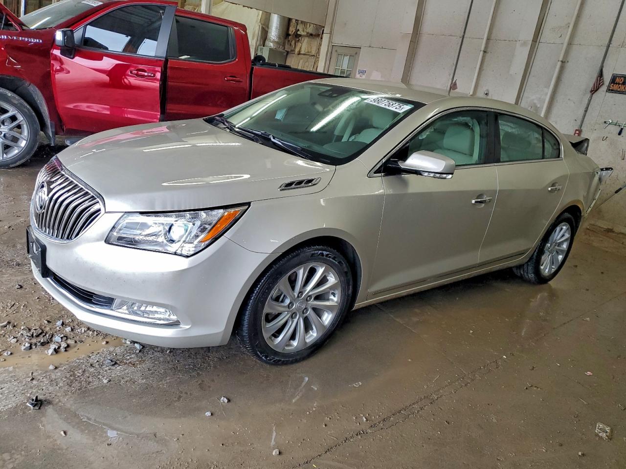 Buick LaCrosse Image 1