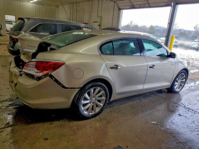 Buick LaCrosse Image 2