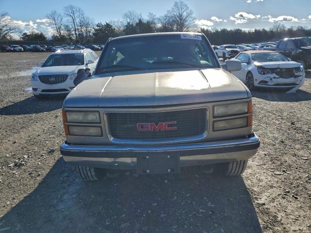 GMC Suburban K1500 Image 13