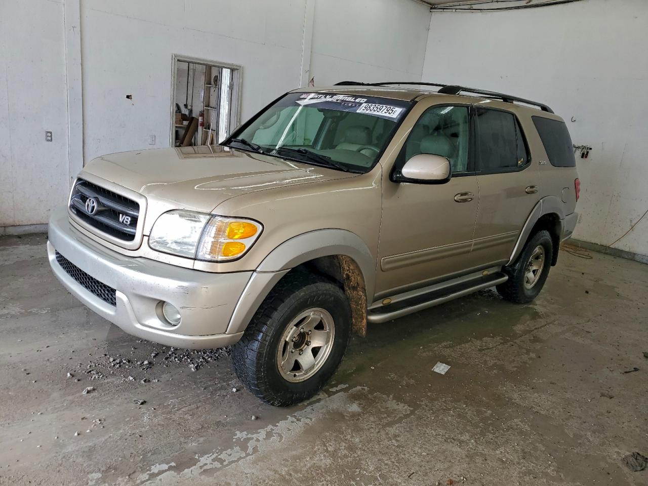 Toyota Sequoia Sr5 Image 1