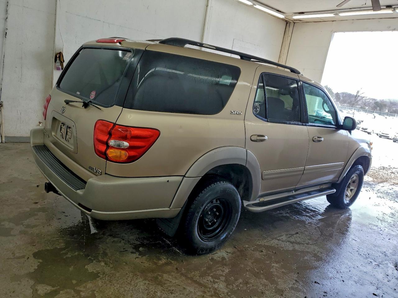 Toyota Sequoia Sr5 Image 14