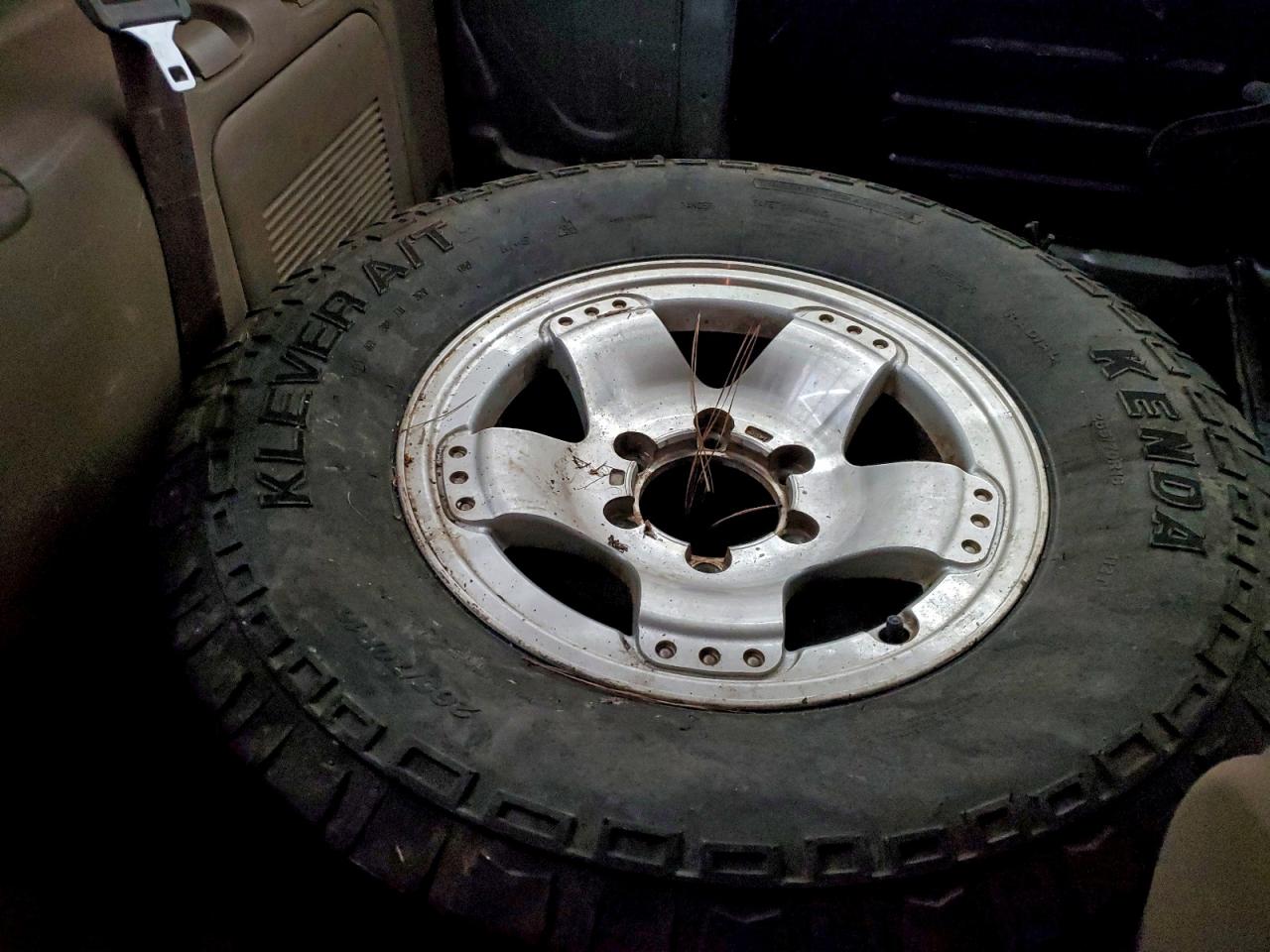 Toyota Sequoia Sr5 Image 11