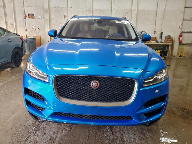 Jaguar F-PACE Prestige Image 9