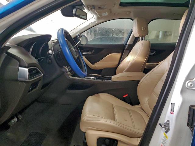 Jaguar F-PACE Prestige Image 8