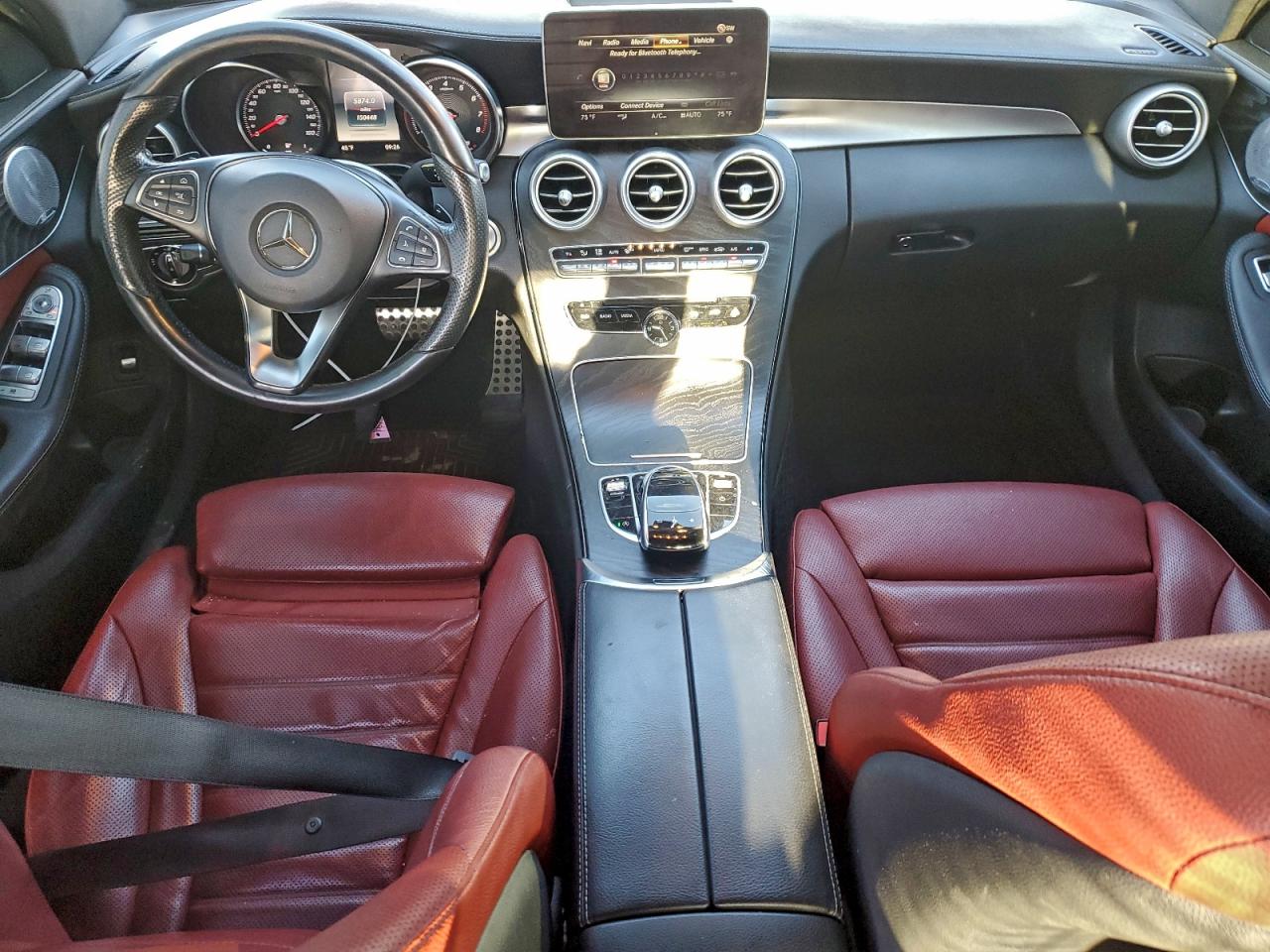 Mercedes-Benz C-Class 300 4matic Image 8