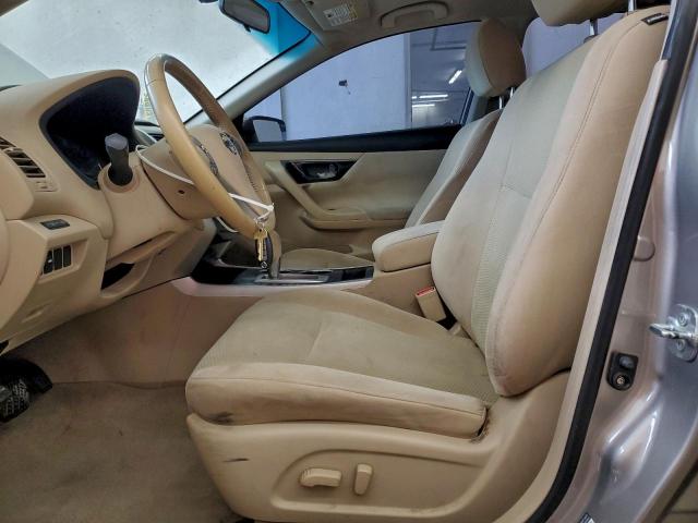 Nissan Altima 2.5 Image 2