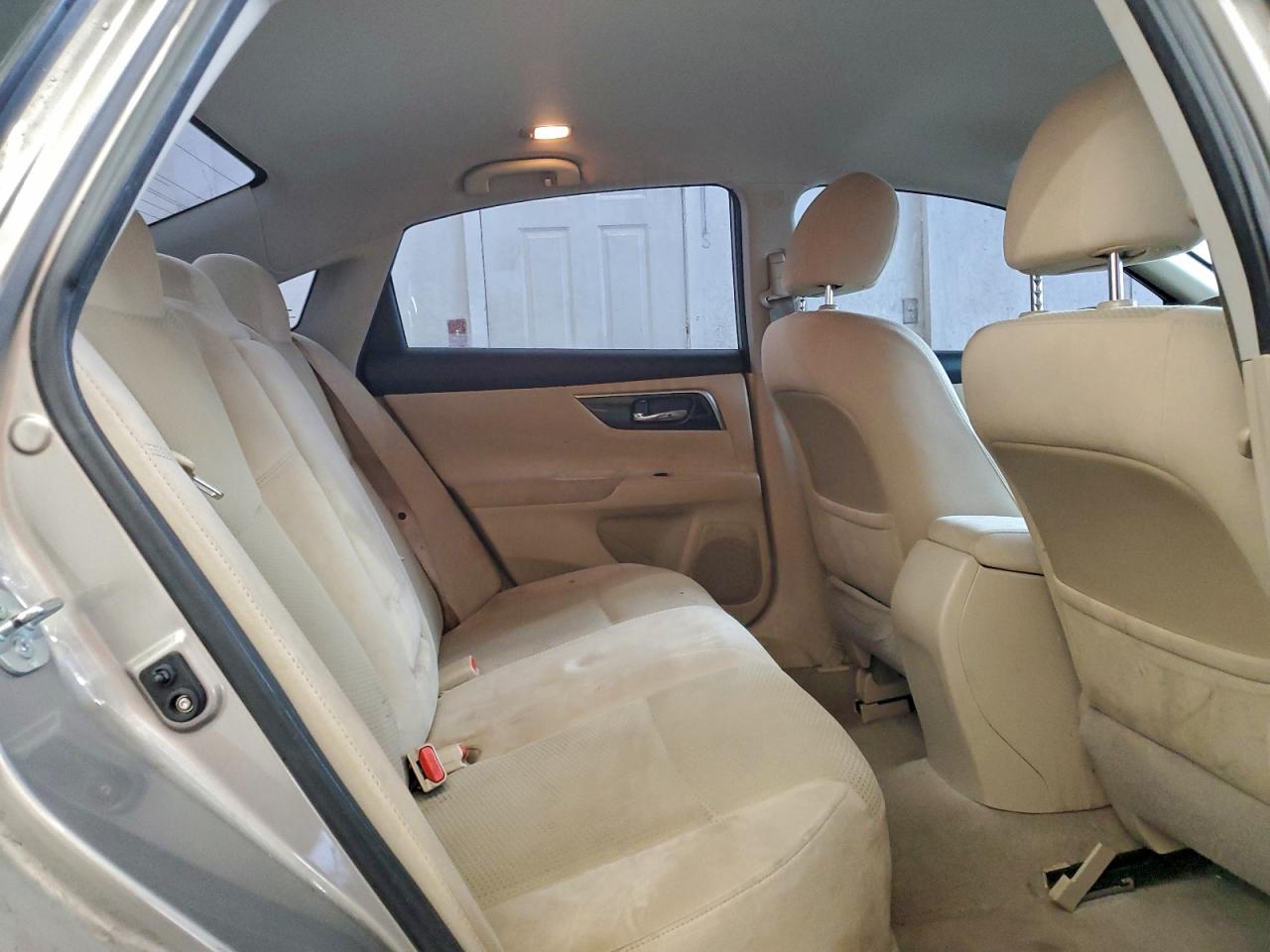 Nissan Altima 2.5 Image 5