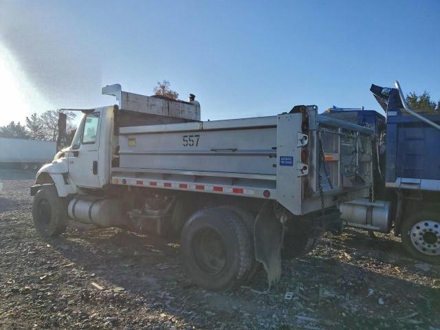 International 7000 7400 7400 Image 2