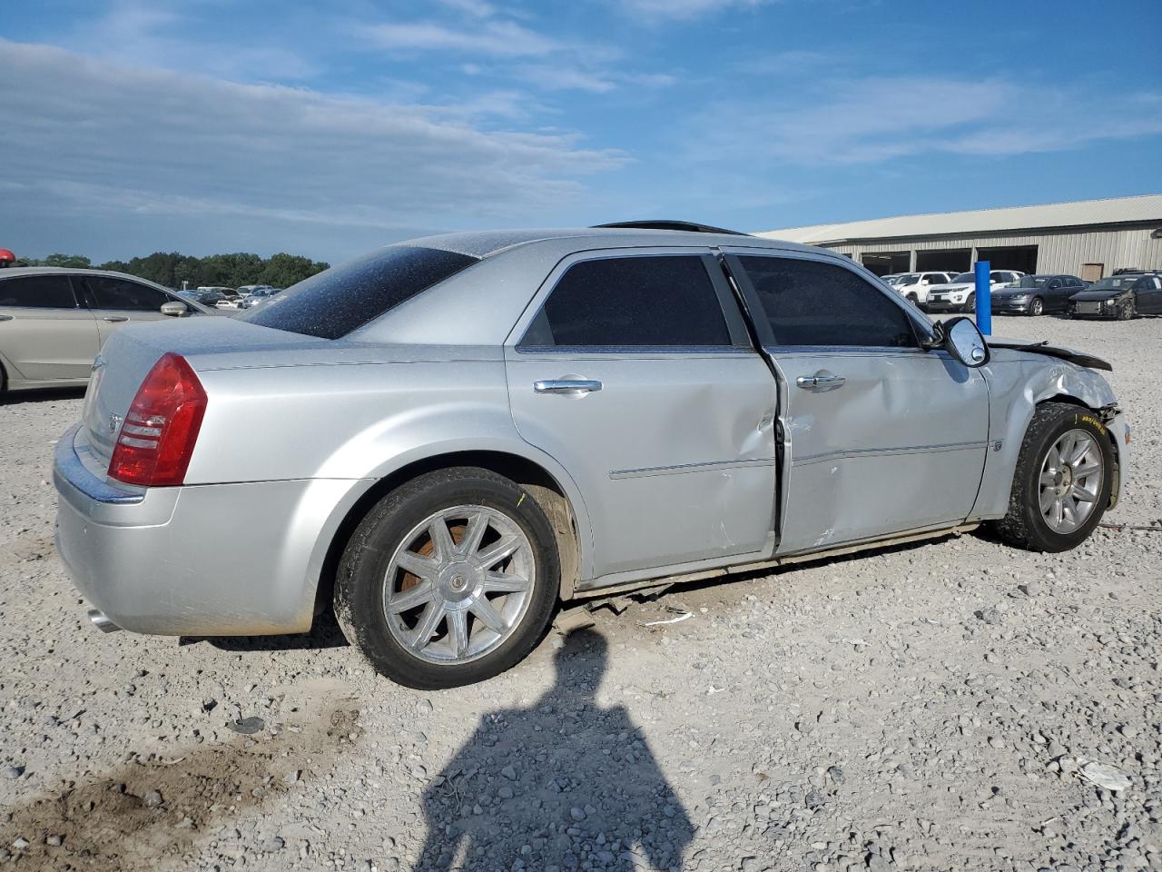 Chrysler 300 Image 11