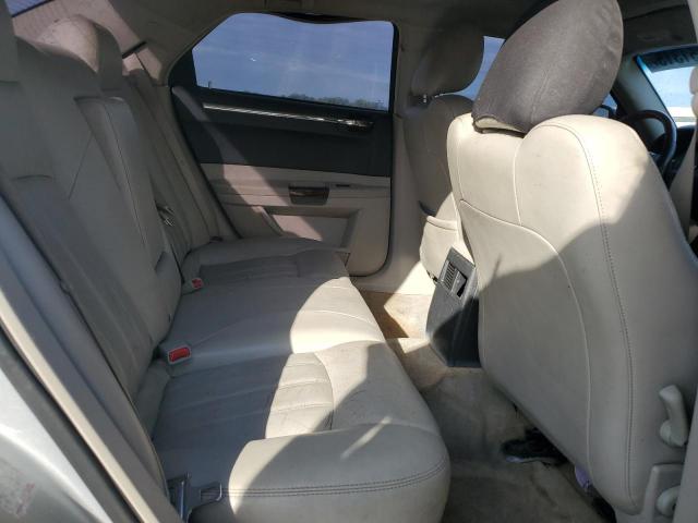 Chrysler 300 Image 10