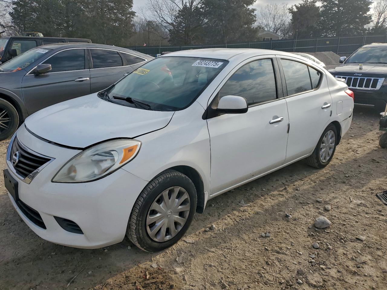 Nissan Versa S Image 1