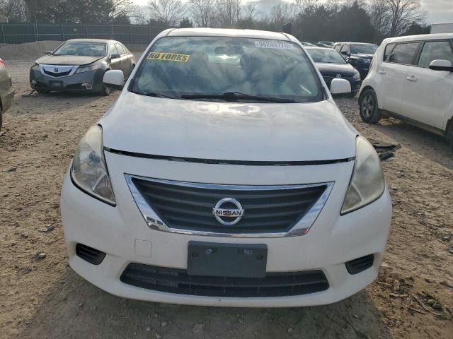 Nissan Versa S Image 11