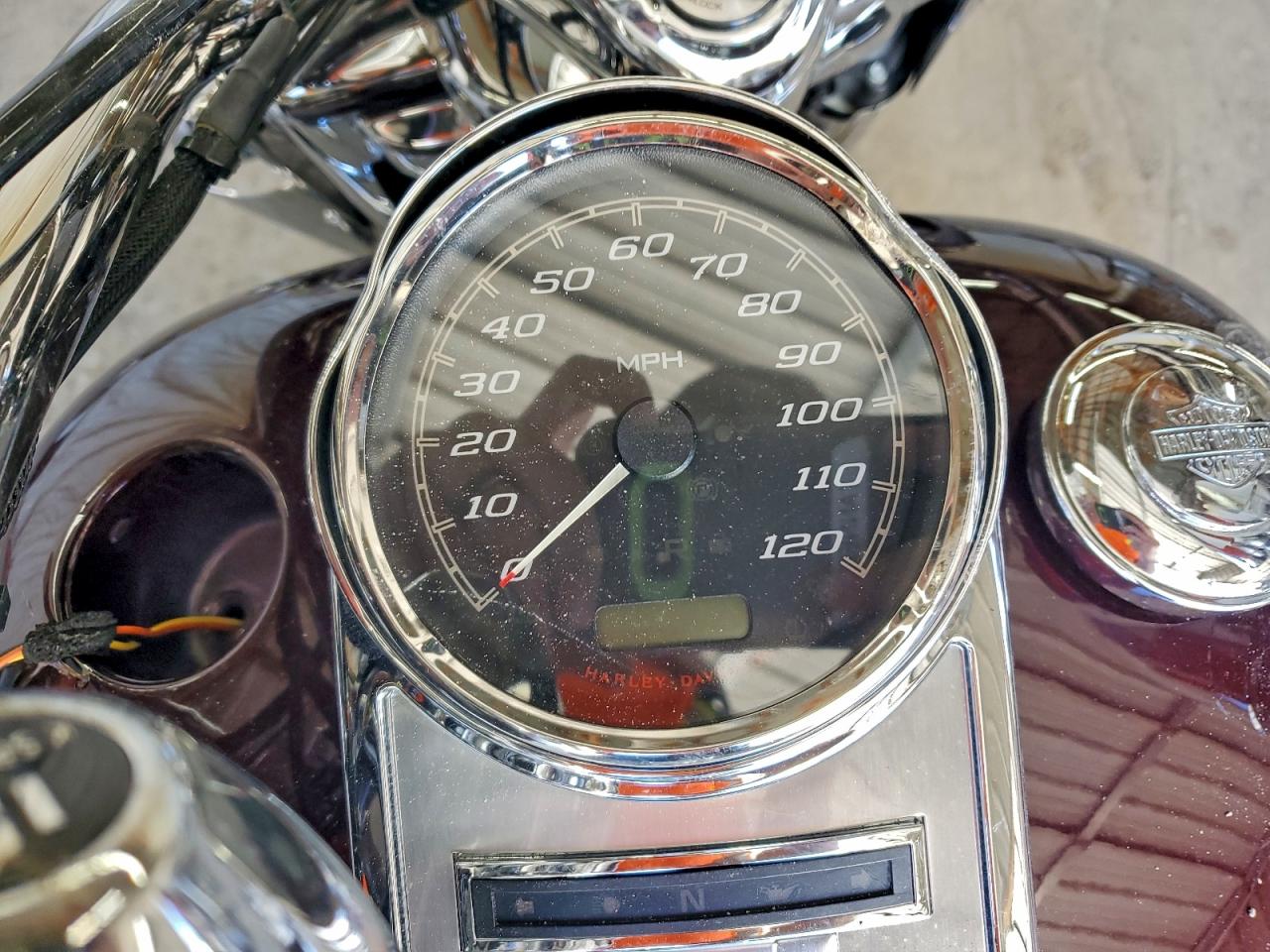 Harley-Davidson Fl Image 3