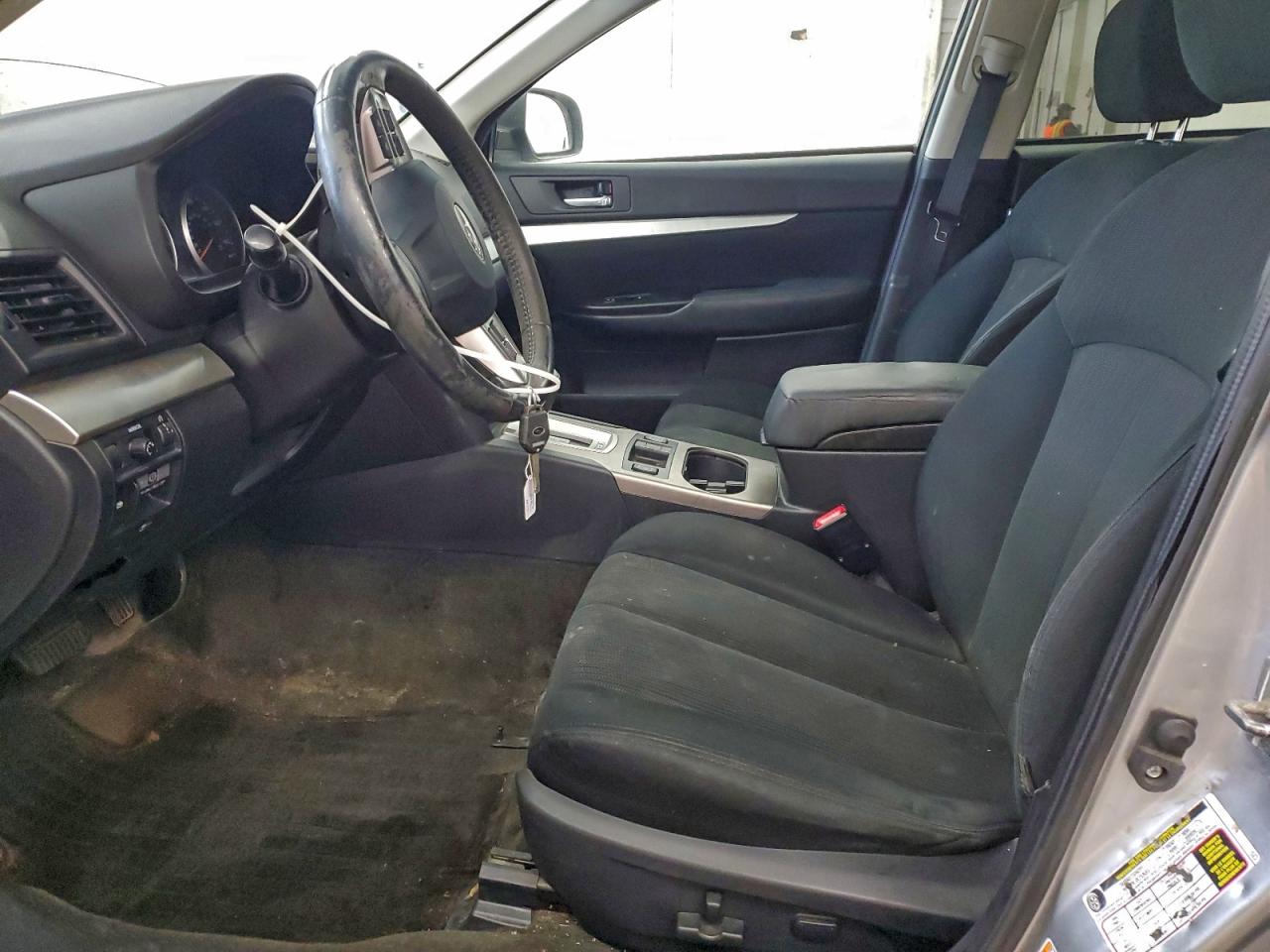 Subaru Outback 2.5i Premium Image 6