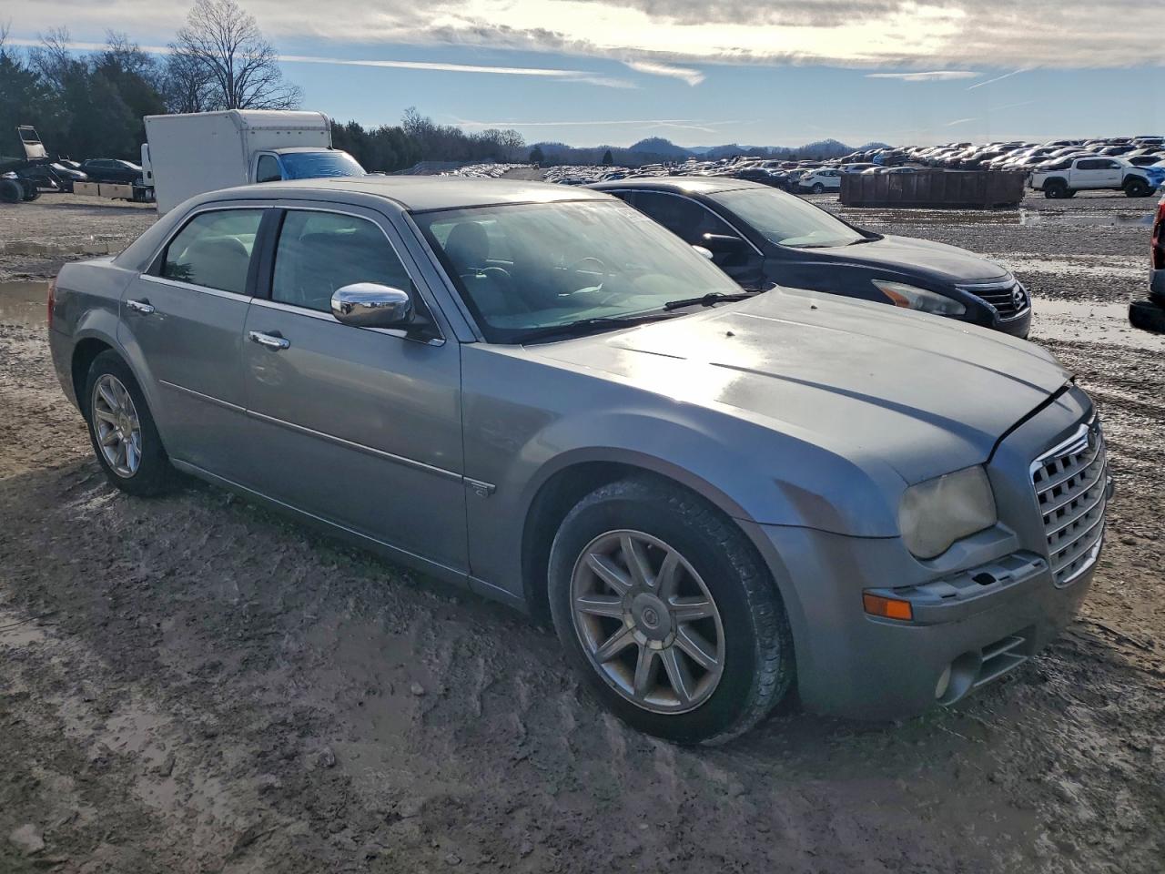 Chrysler 300 Image 9