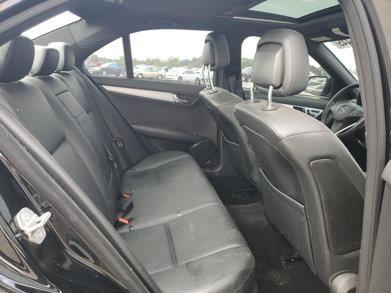 Mercedes-Benz C-Class 300 4matic Image 7