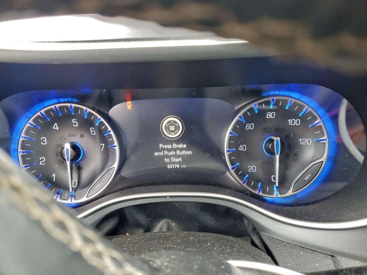 Chrysler Pacifica Touring Image 8