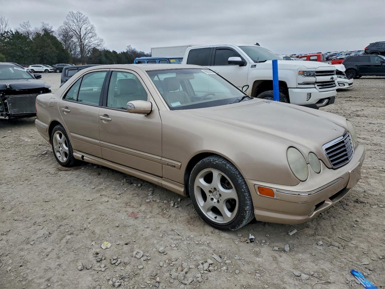 Mercedes-Benz E-Class 430 Image 2