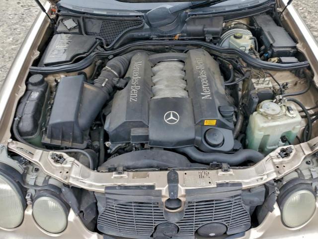 Mercedes-Benz E-Class 430 Image 9