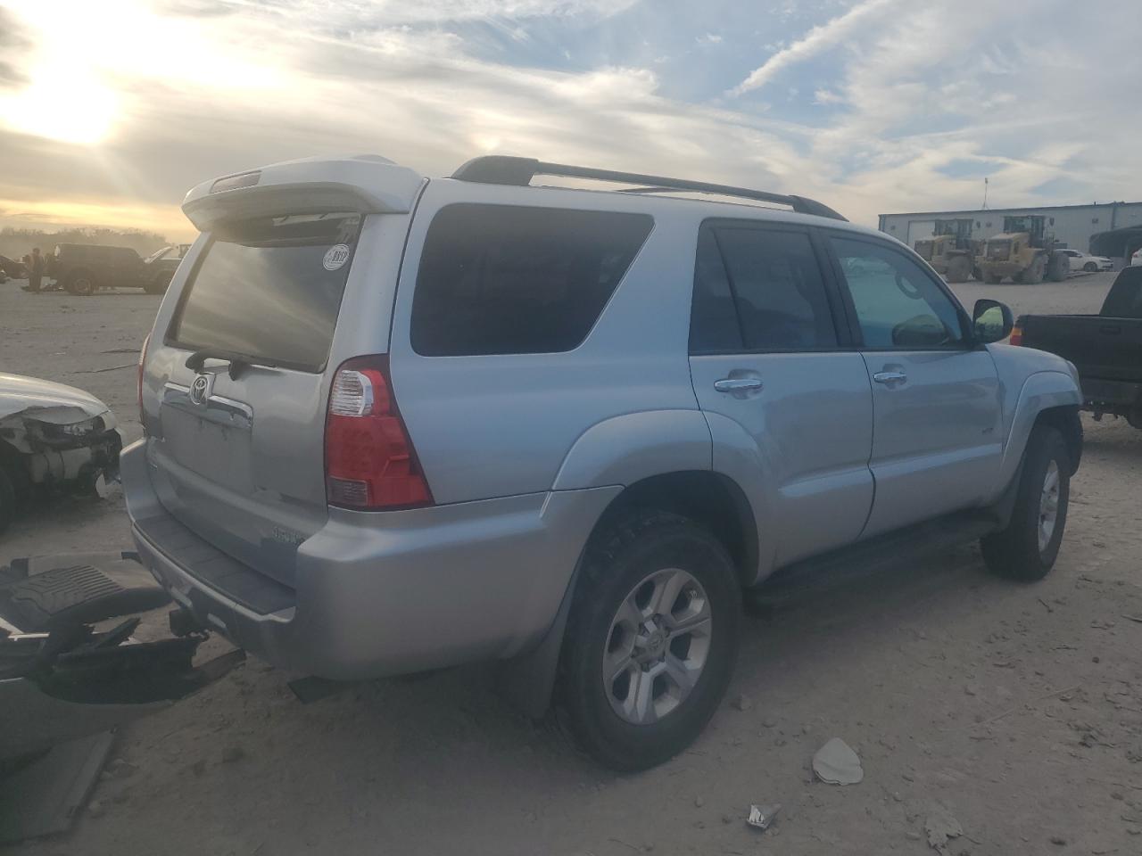 Toyota 4Runner Sr5 Image 12