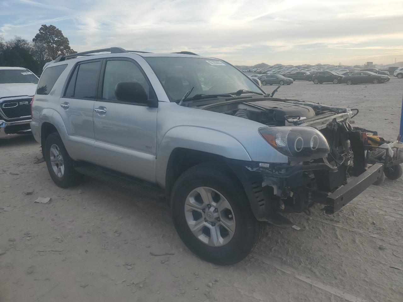 Toyota 4Runner Sr5 Image 3