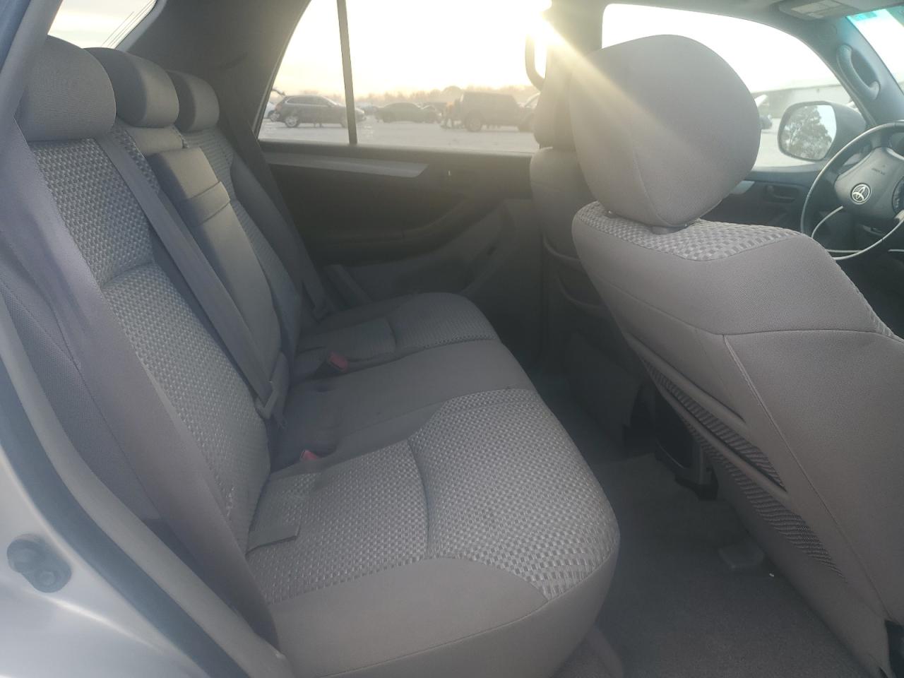 Toyota 4Runner Sr5 Image 11