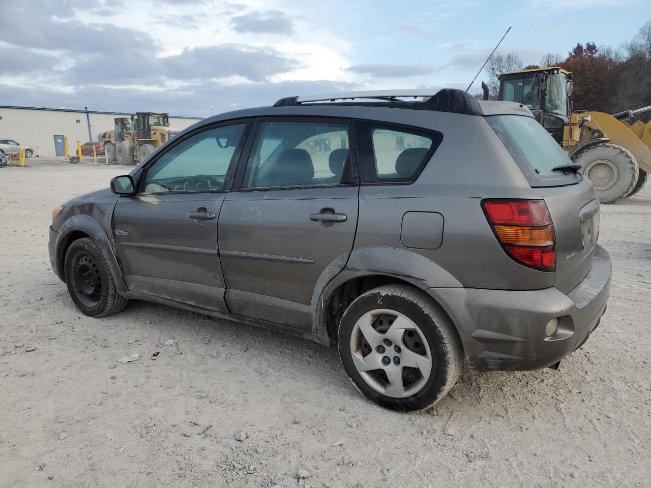Pontiac Vibe Image 3