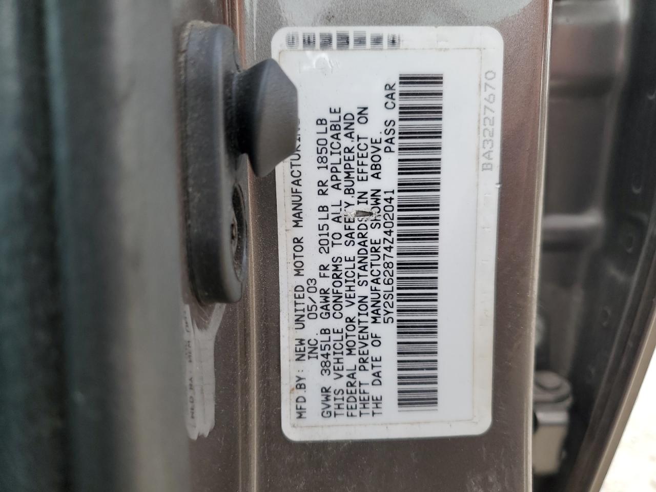 Pontiac Vibe Image 8