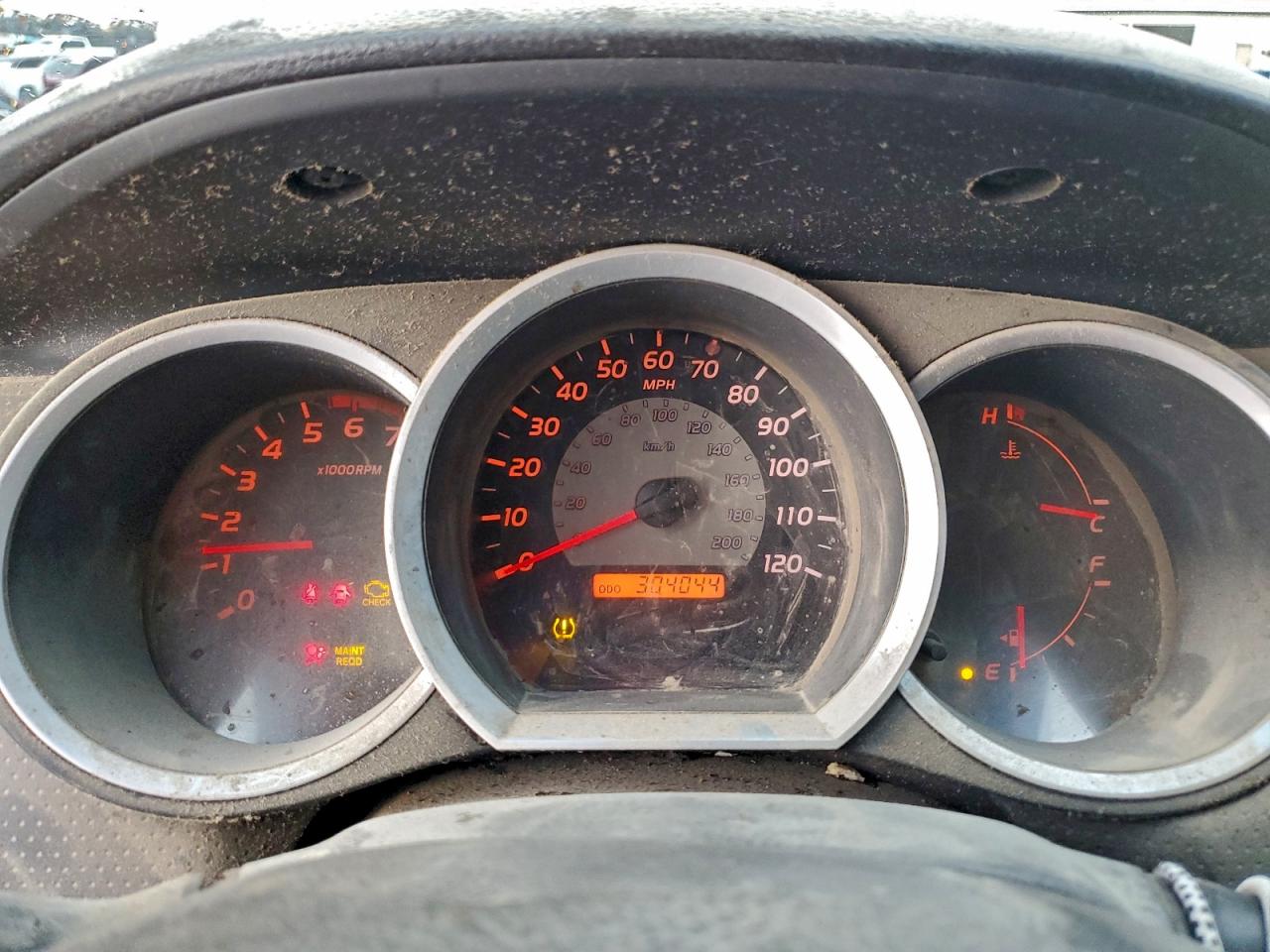 Toyota Tacoma Access Cab Image 4