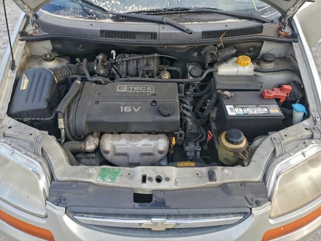 Chevrolet Aveo Lt Image 13