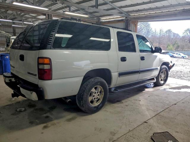 Chevrolet Suburban C1500 Image 3