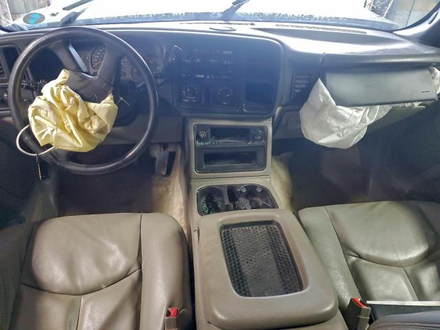 Chevrolet Suburban C1500 Image 6