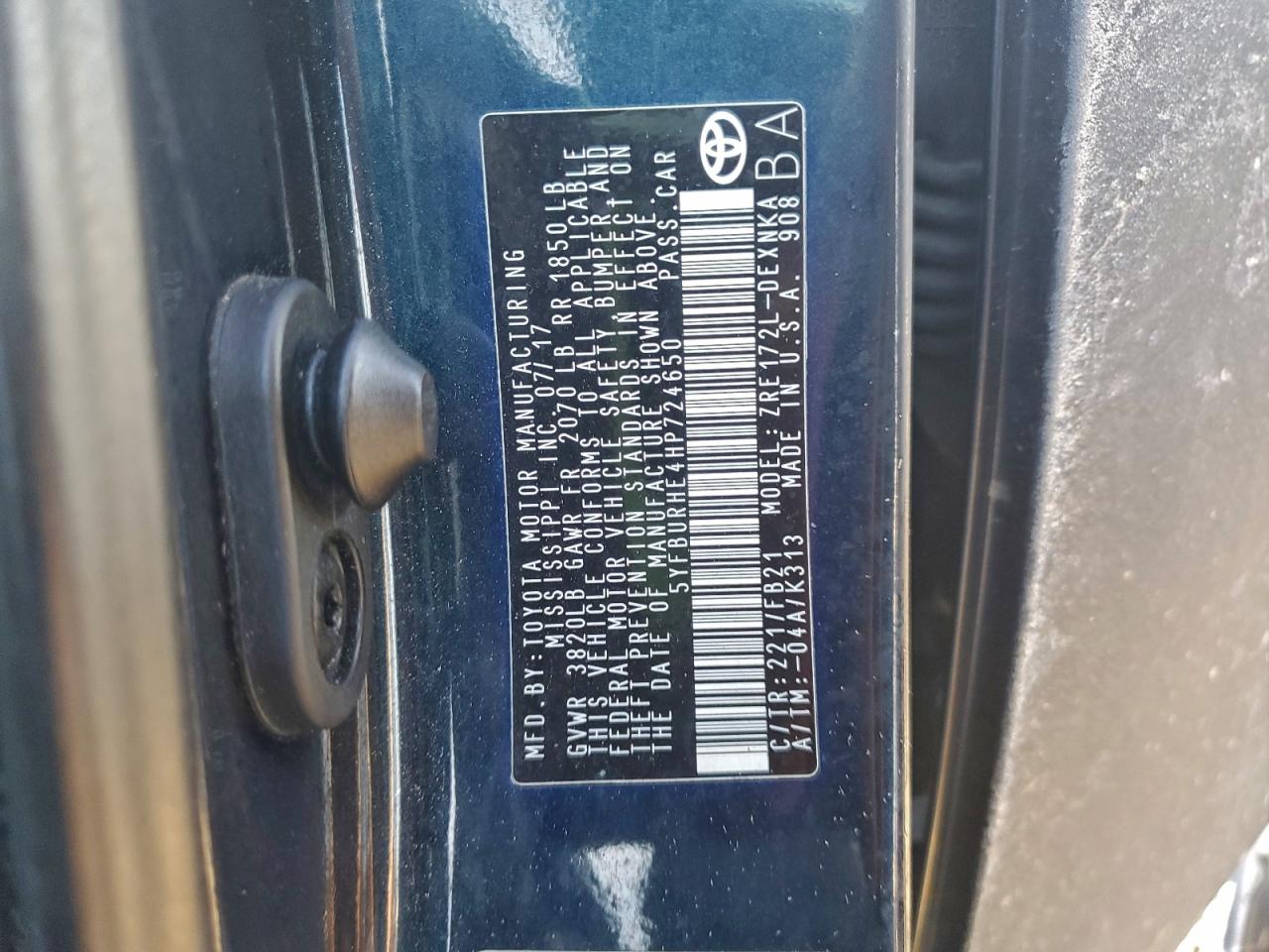 Toyota Corolla L Image 3