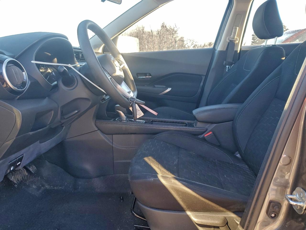 Nissan Kicks Sv Image 4