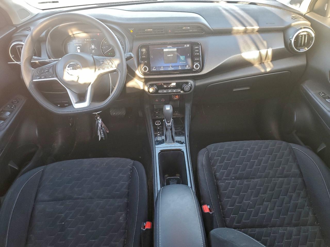 Nissan Kicks Sv Image 12