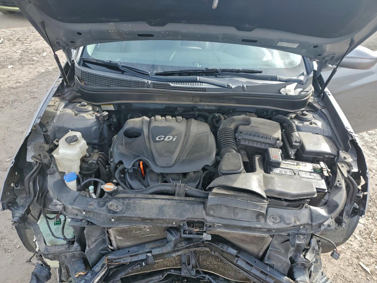 Hyundai SONATA Gls Image 2