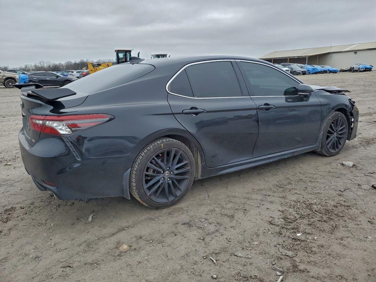 Toyota Camry Xse Image 6