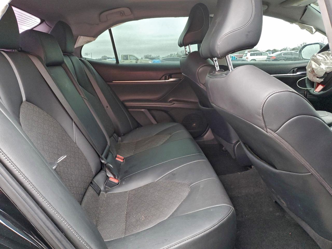 Toyota Camry Xse Image 9