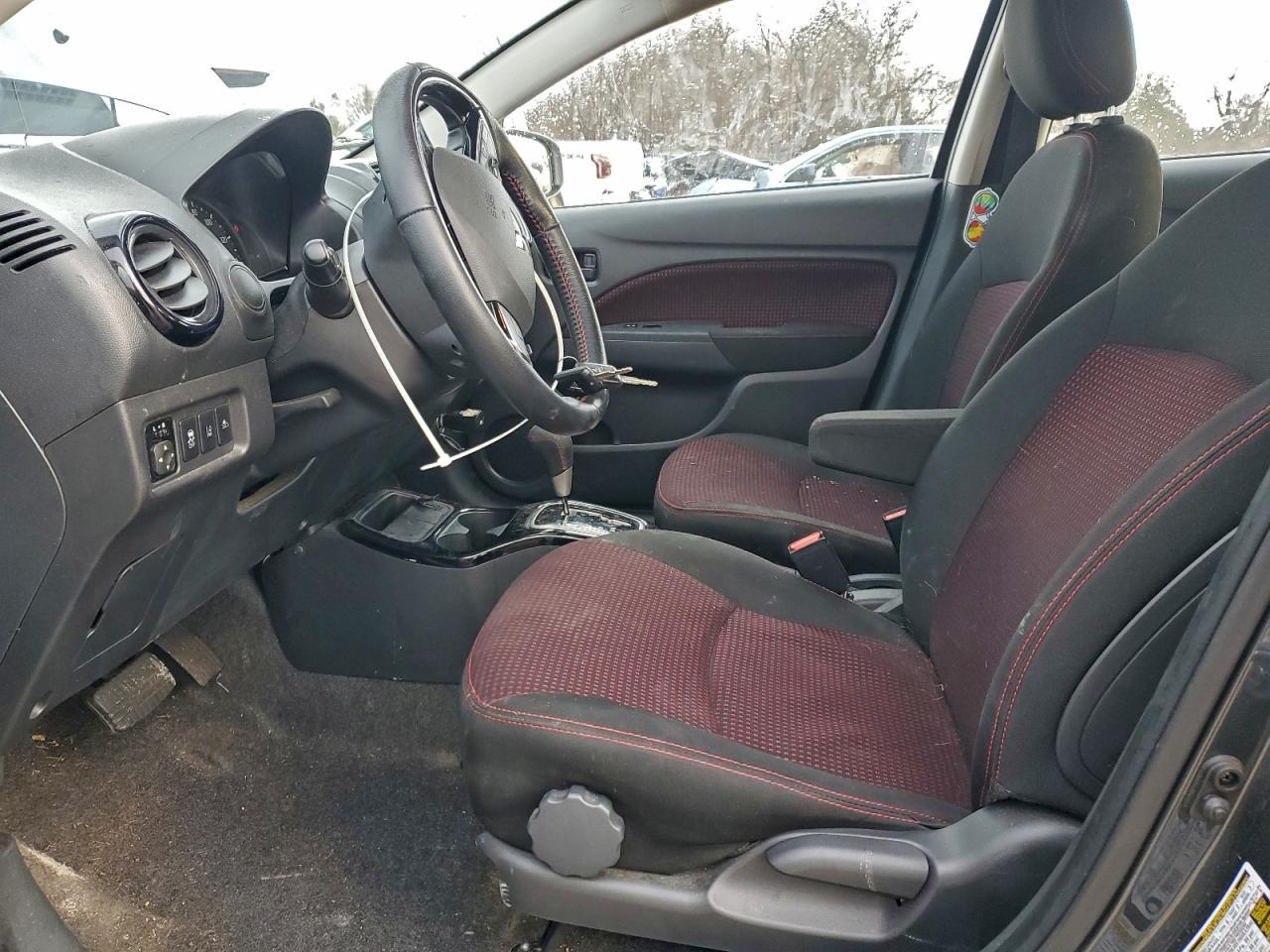 Mitsubishi Mirage Se Image 10