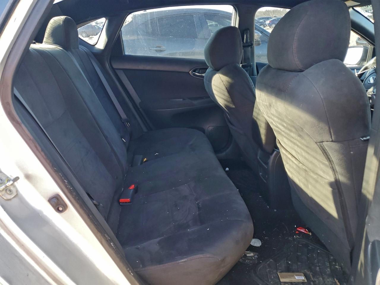 Nissan Sentra Sr Turbo Image 10