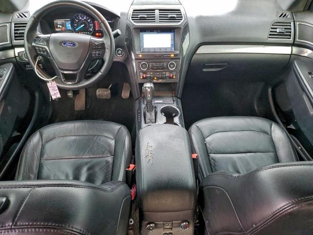 Ford Explorer Xlt Image 10