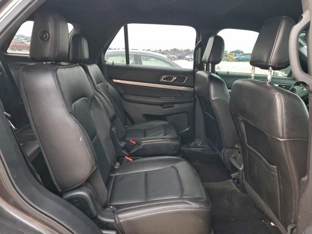 Ford Explorer Xlt Image 2