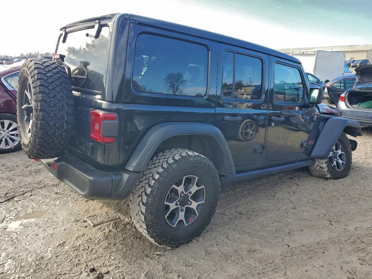Jeep Wrangler Rubicon Image 2