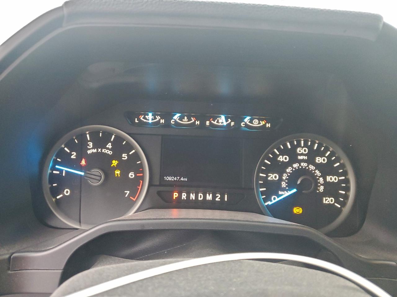 Ford F-150 Super Cab Image 6