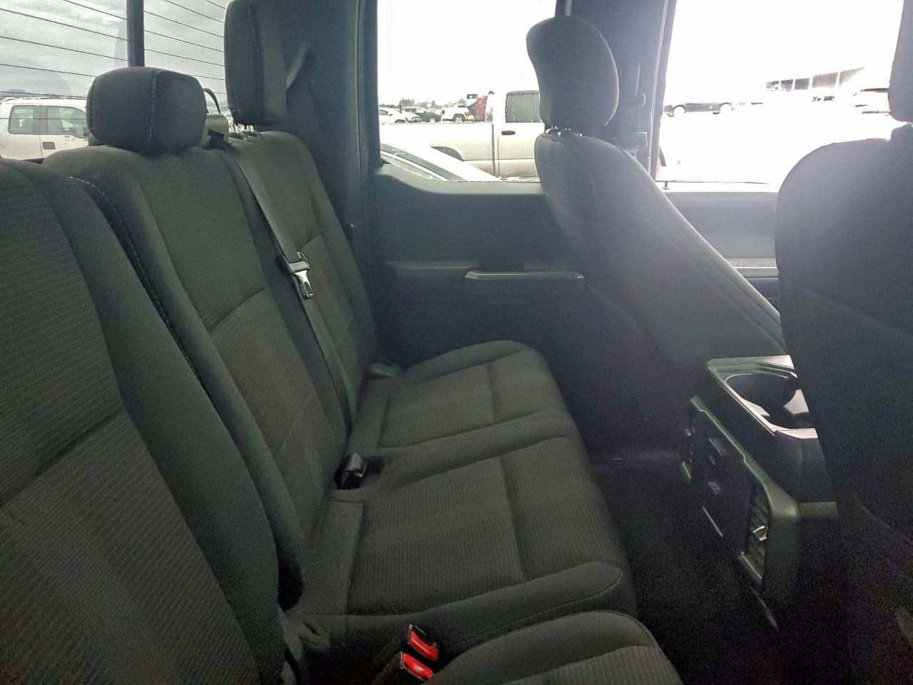 Ford F-150 Super Cab Image 7