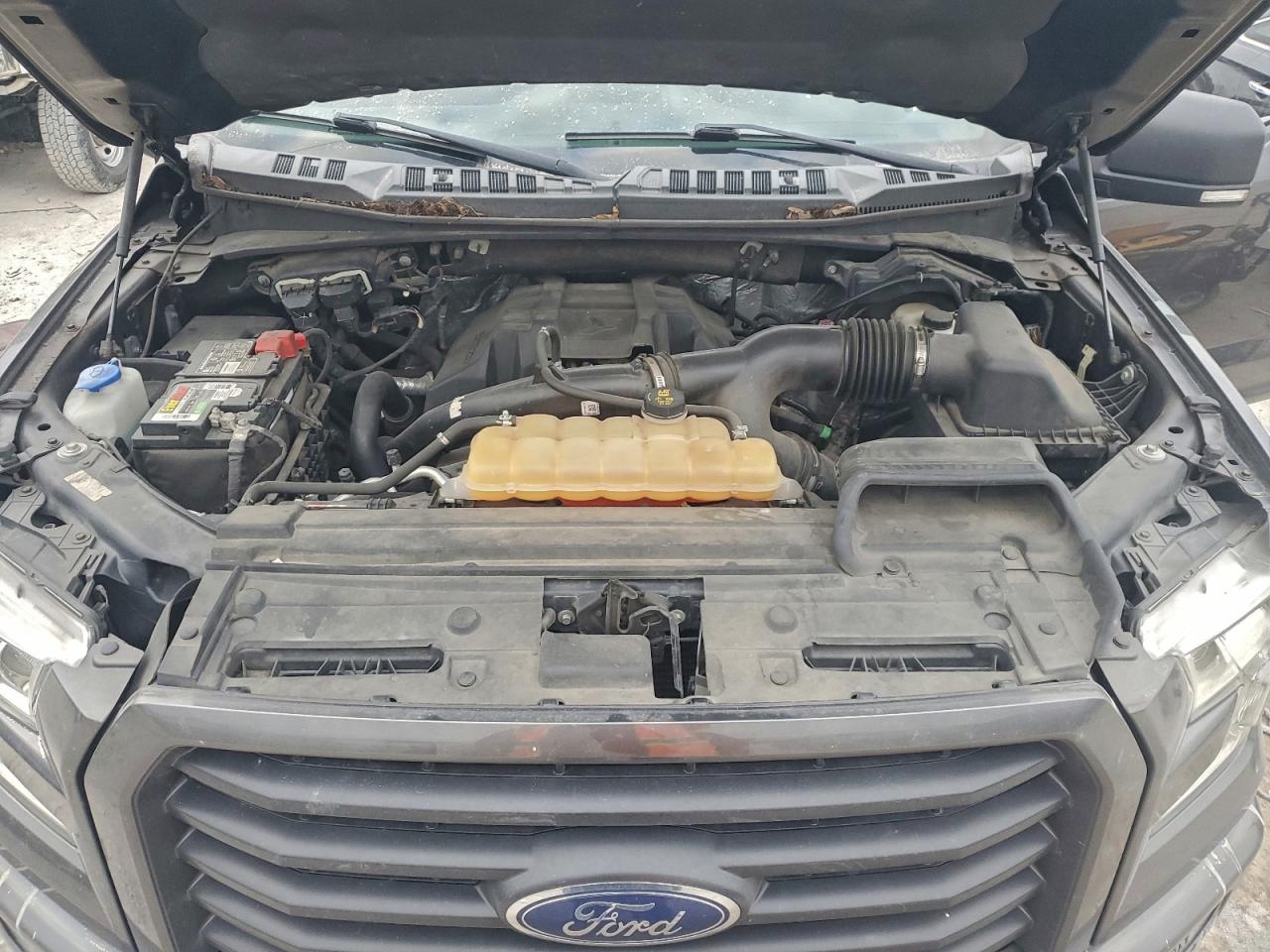 Ford F-150 Super Cab Image 9